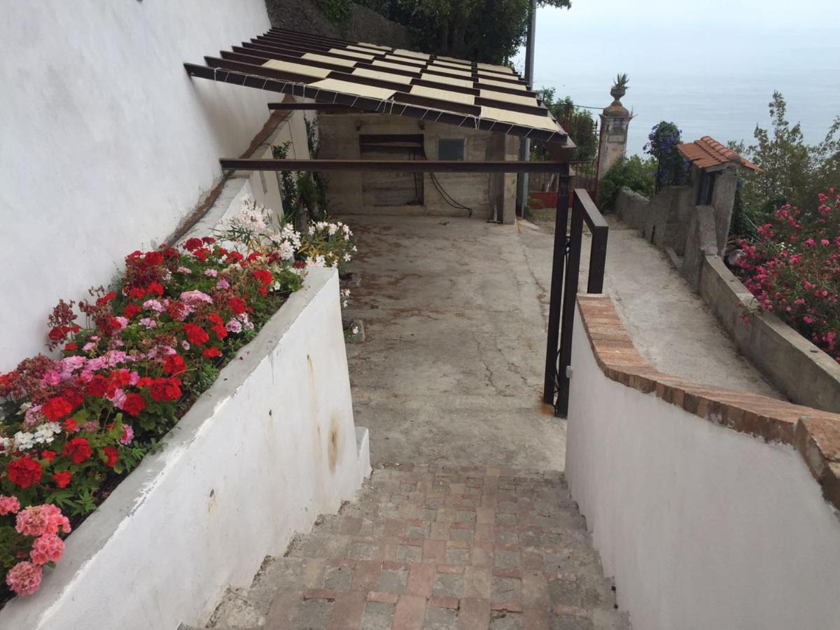 مبيت وإفطار Vietri Casa Flora المظهر الخارجي الصورة